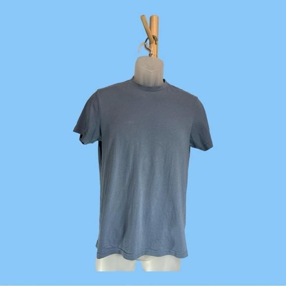2 for $20 H&M Solid Sky Blue & Slate Blue Short Sleeve T-Shirts, Size XS - Picture 7 of 10